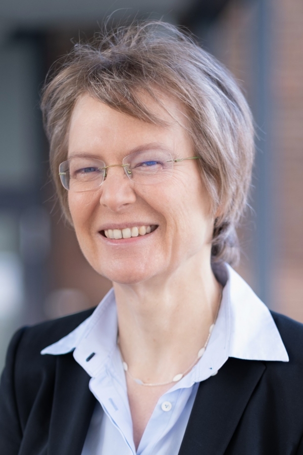Prof. Stefanie Reese